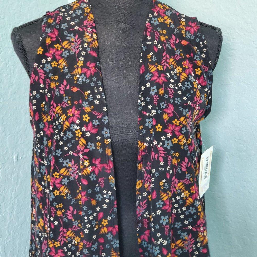 LulaRoe flowery Joy duster vest small